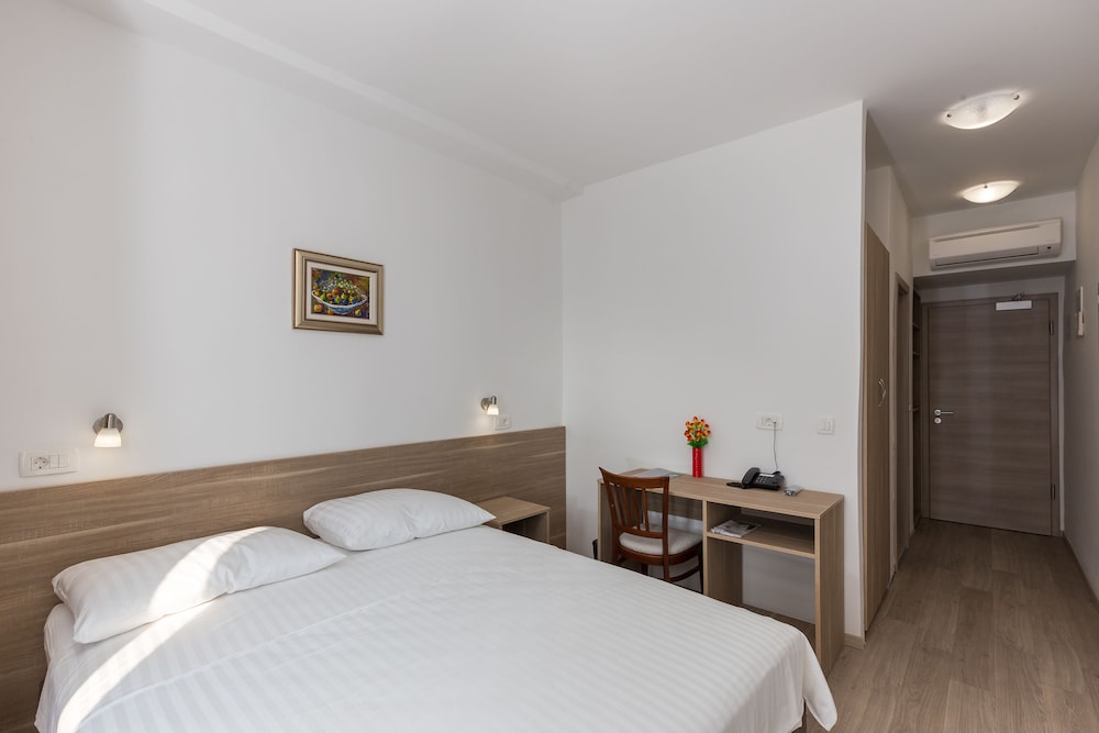 Hotel Vimbula 12/50