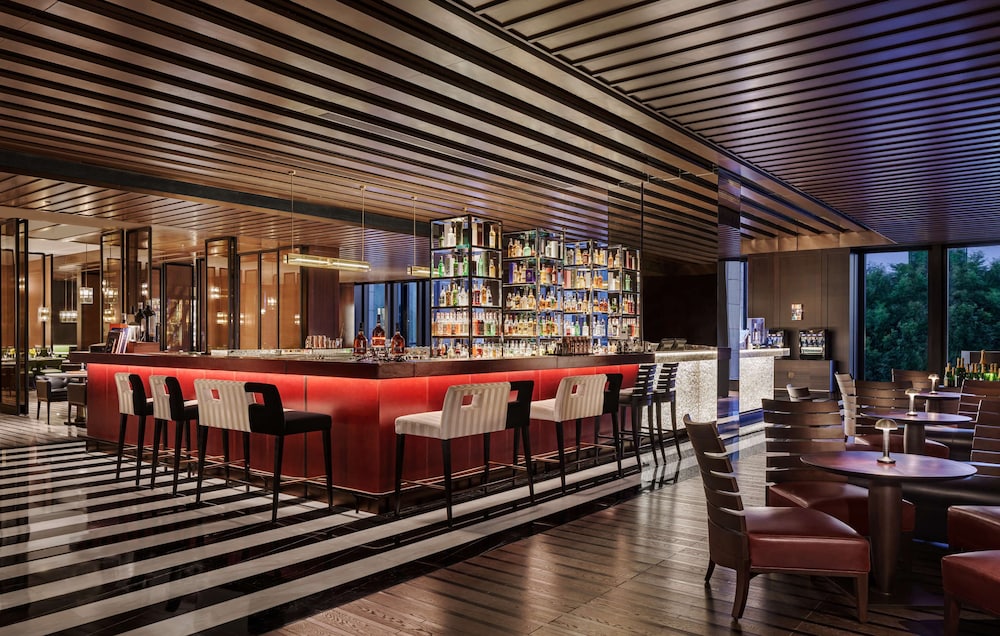 Fairmont Wuhan 44/67