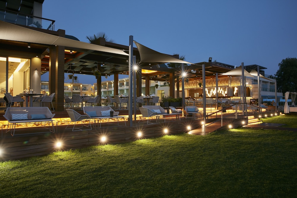 Minoa Palace Resort 57/68