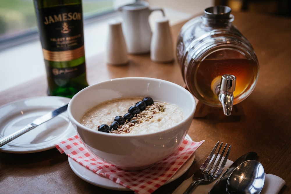 Hodson Bay Hotel 23/67