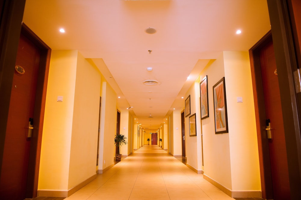 Palm Seremban Hotel 9/40
