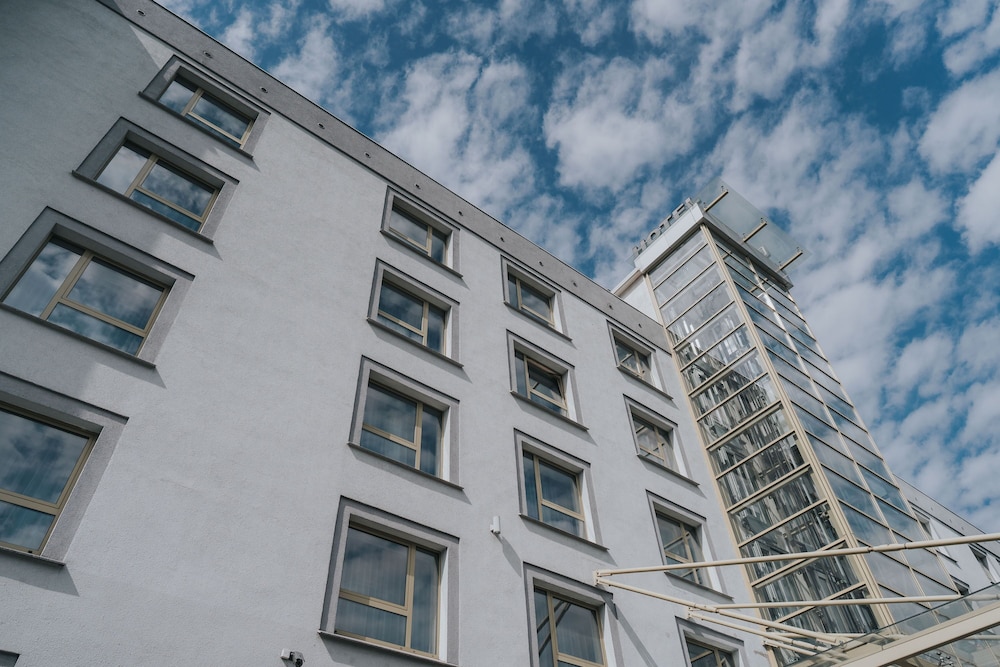 HOTEL MODERNO 2/63