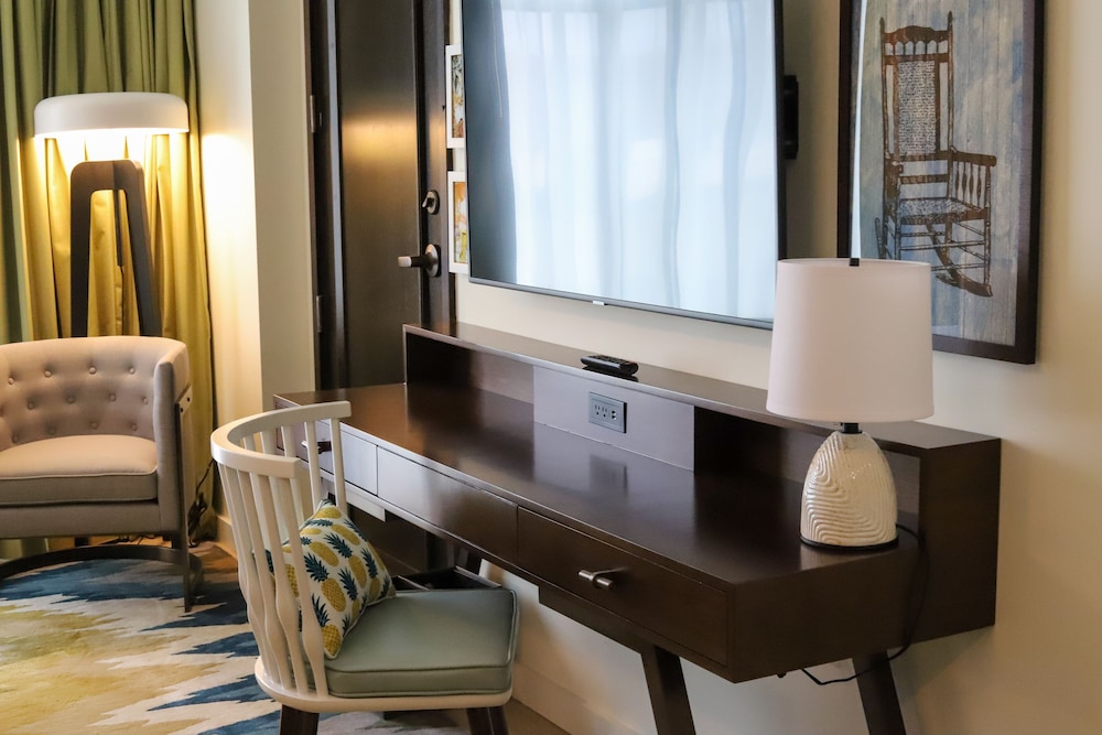 Canopy By Hilton Charlotte Southpark 34/48