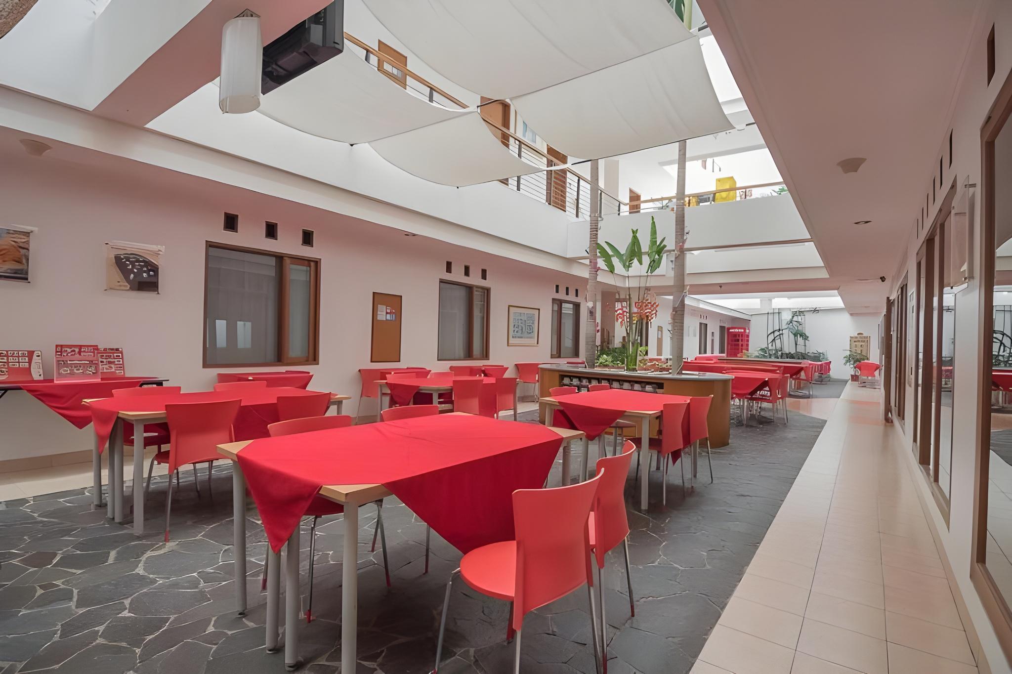 Cherry Homes Hotel And Residence 28/32