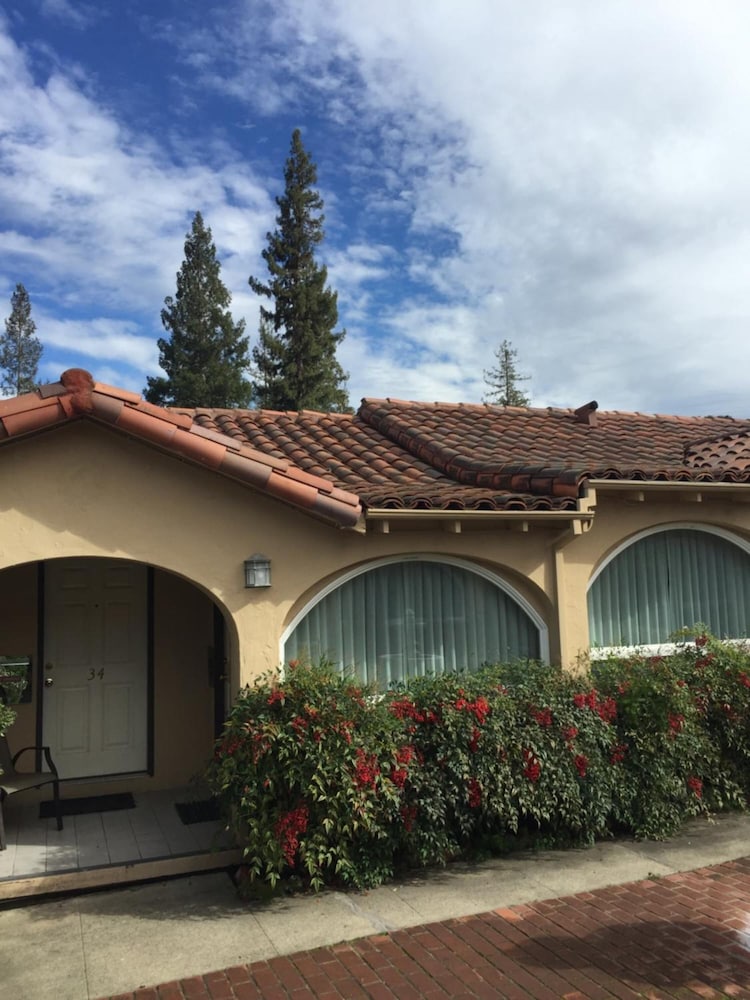 Los Gatos Garden Inn Hotel 1/50