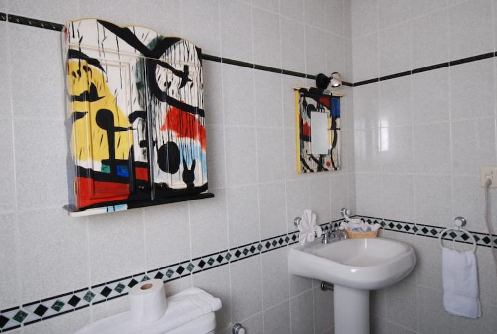 Galeria Hotel And Suites 65/67