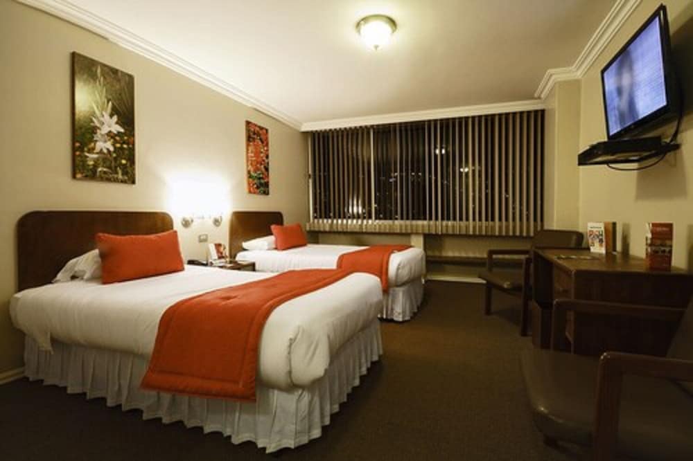 Hotel Ambato 14/40