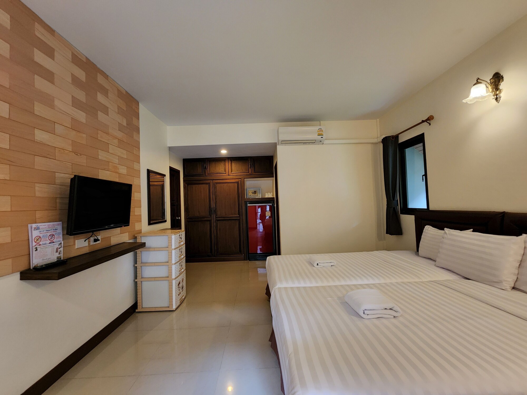 2 BEDROOMS, BUNGALOW