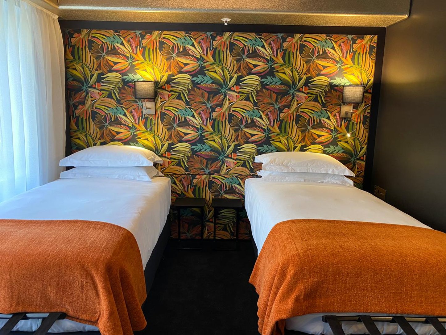 Standard, Twin Beds
