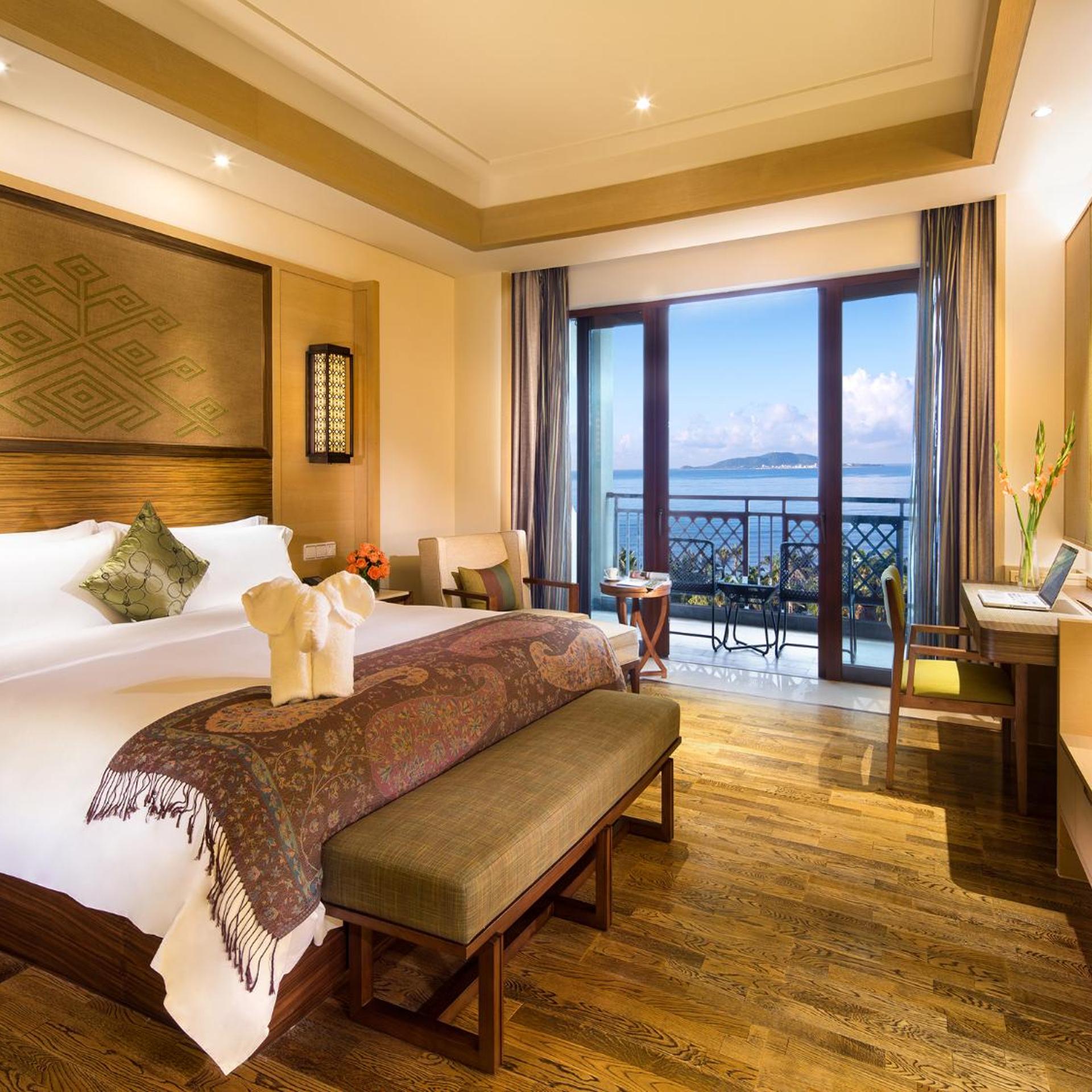 Super, Sea View