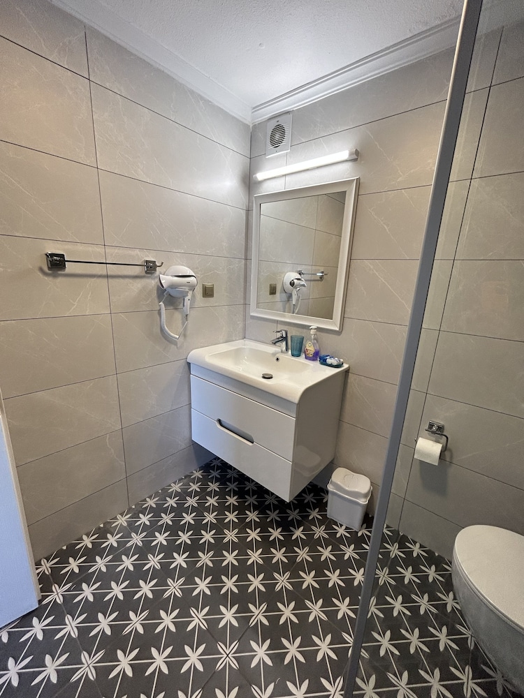 Fener Hotel Cafe & Kahvalti 46/50