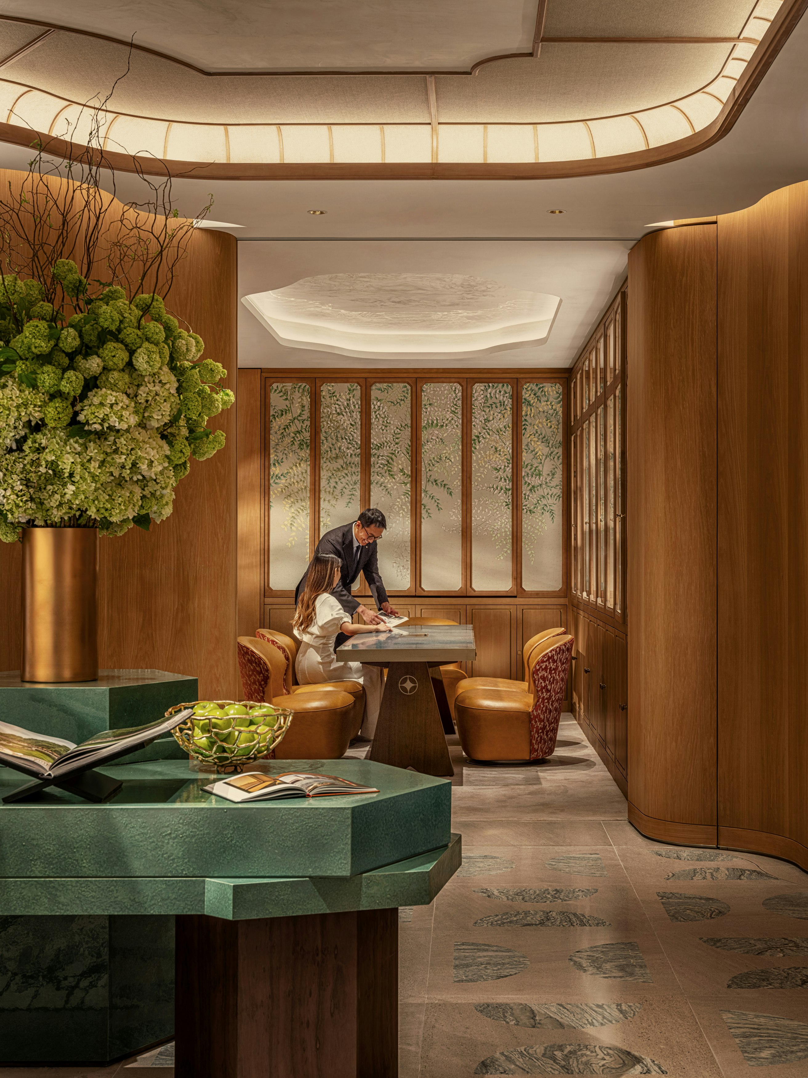 Mandarin Oriental The Landmark, Hong Kong 25/75