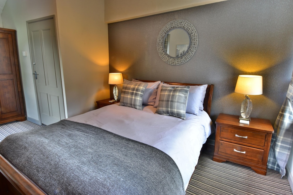 White Lion Hotel 15/50
