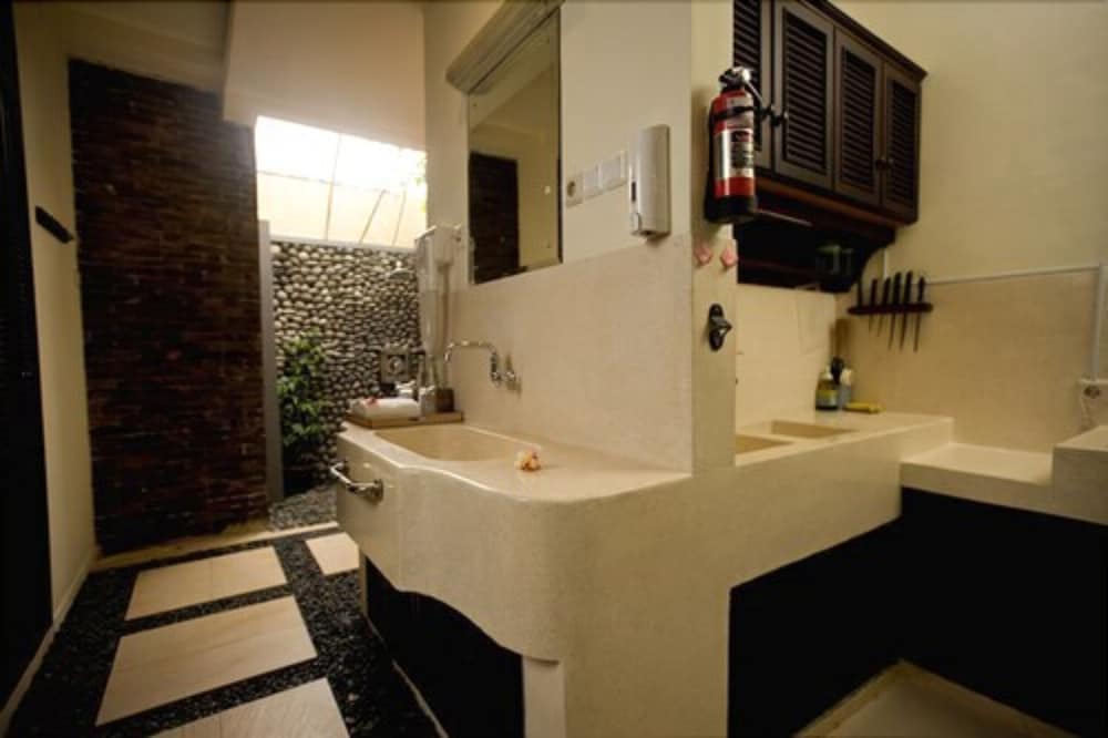 PUTU BALI VILLA & SPA(KT) 51/52