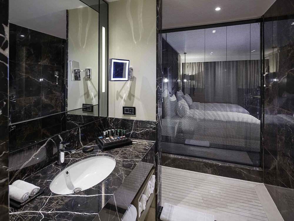 Pullman Istanbul Hotel And Convention Center 50/50