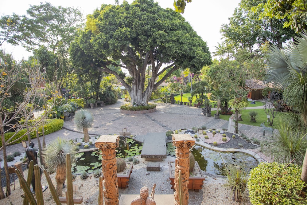 Hosteria Las Quintas Hotel and Spa 65/69