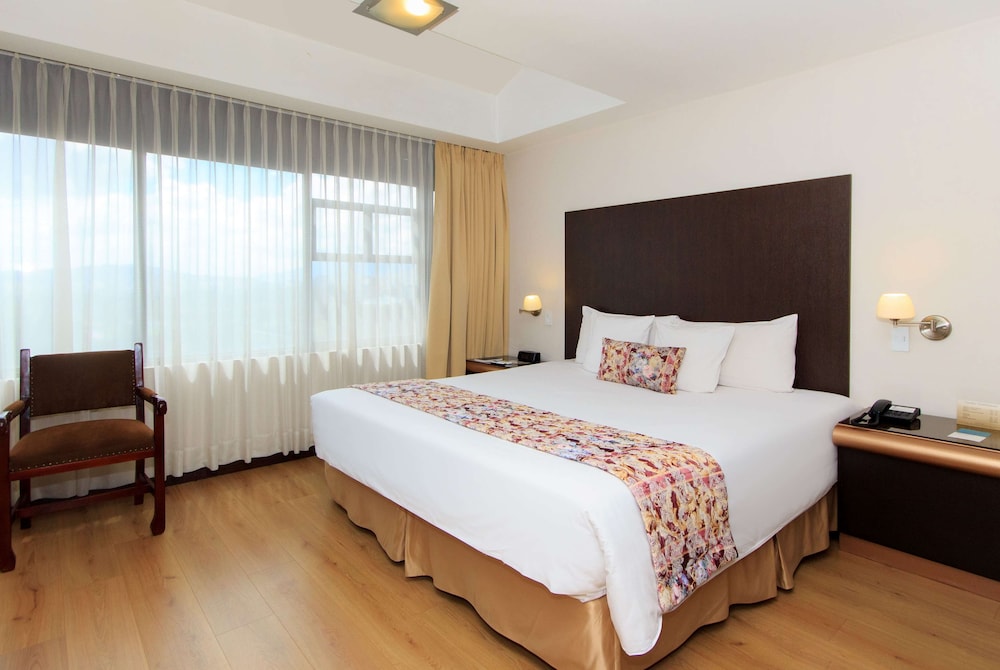 STANDARD, SINGLE, KING BED
