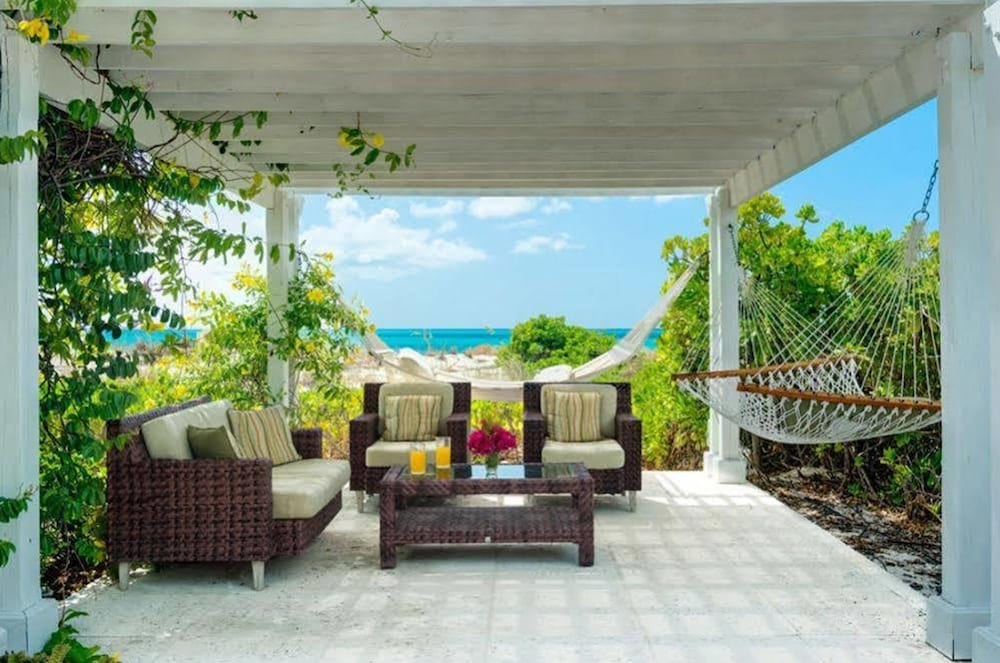 Grandview on Grace Bay 24/50