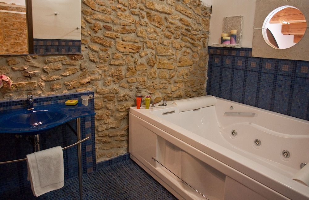 Borgo Degli Angeli 49/50
