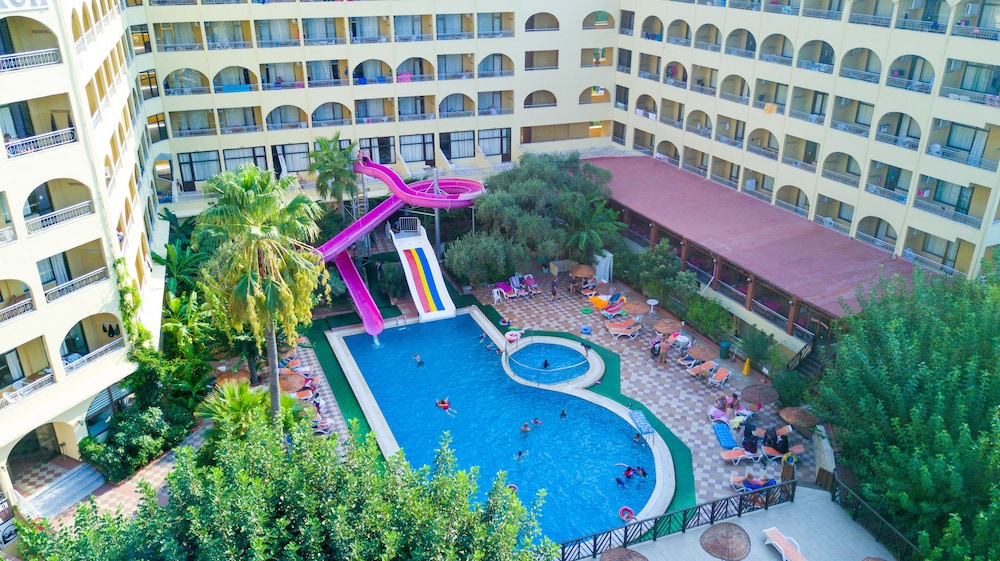 Golmar Beach Hotel 64/73