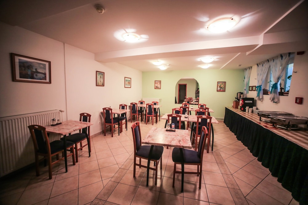 Easy Star Hotel 37/51