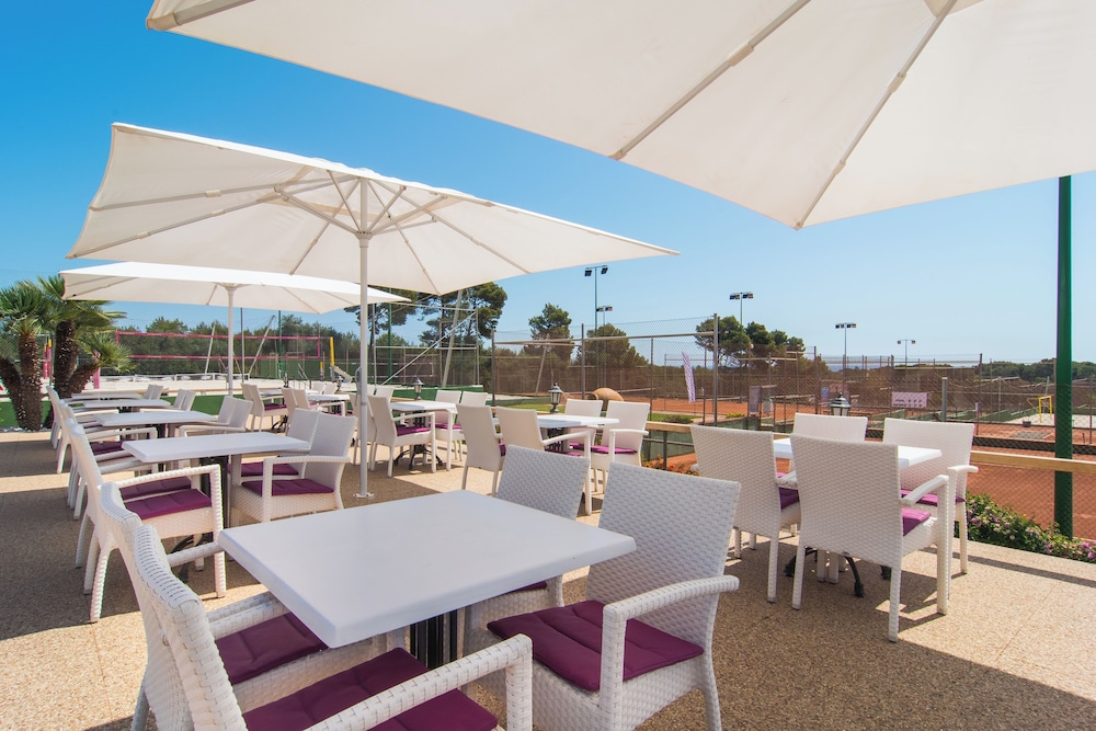 Hotel Na Taconera Sport & Relax 56/72