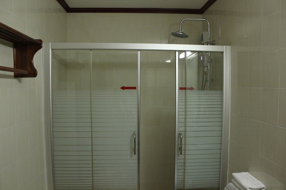 MEKONG HOTEL 50/50
