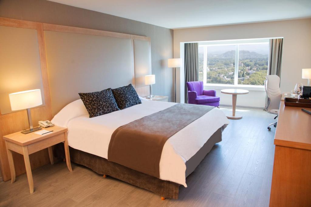 Sky, Double Bed