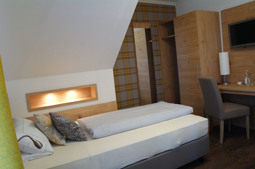Landidyll Hotel Gasthof Zum Freden 13/49