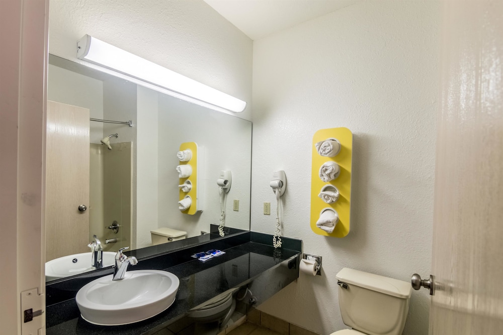 Motel6 Oklahoma City, OK 18/55