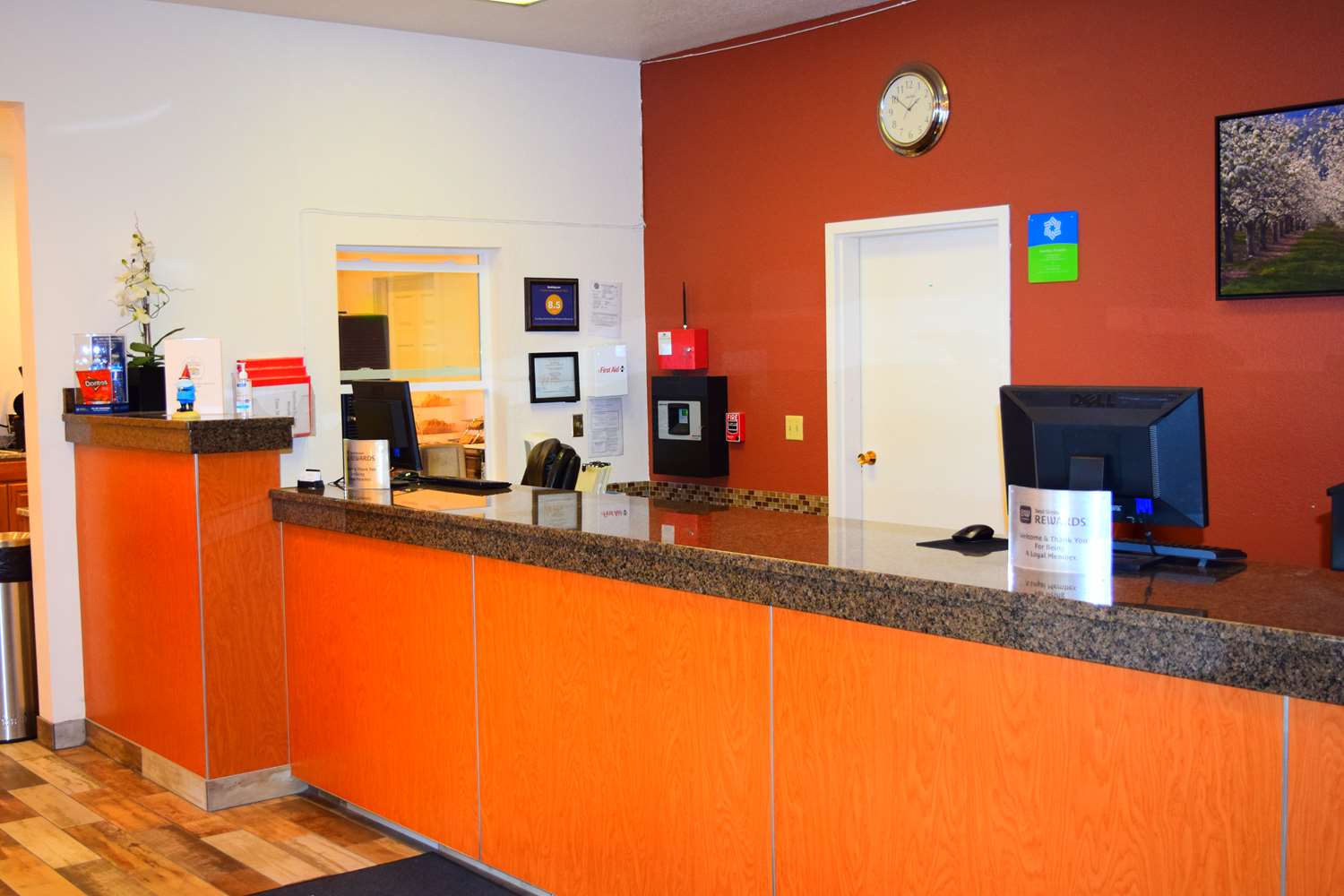 SureStay Hotel by Best Western Wenatchee 2/15