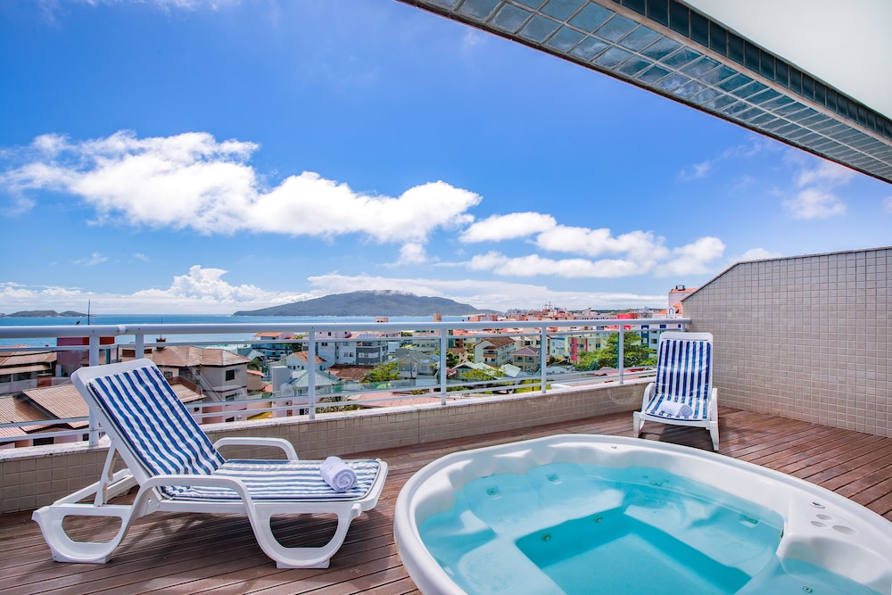 swimming pool spa