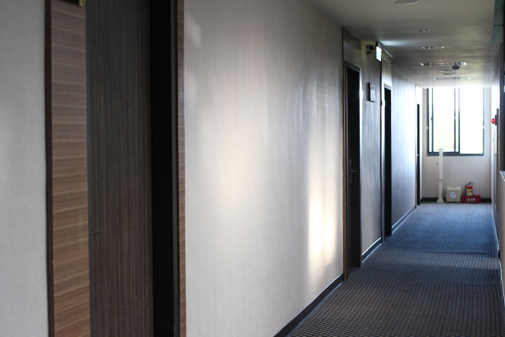 Home Full Hotel 25/43