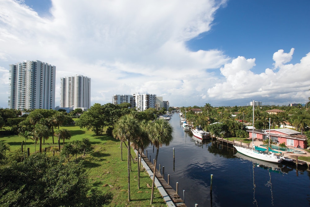 Club Wyndham Santa Barbara in POMPANO BEACH - FL