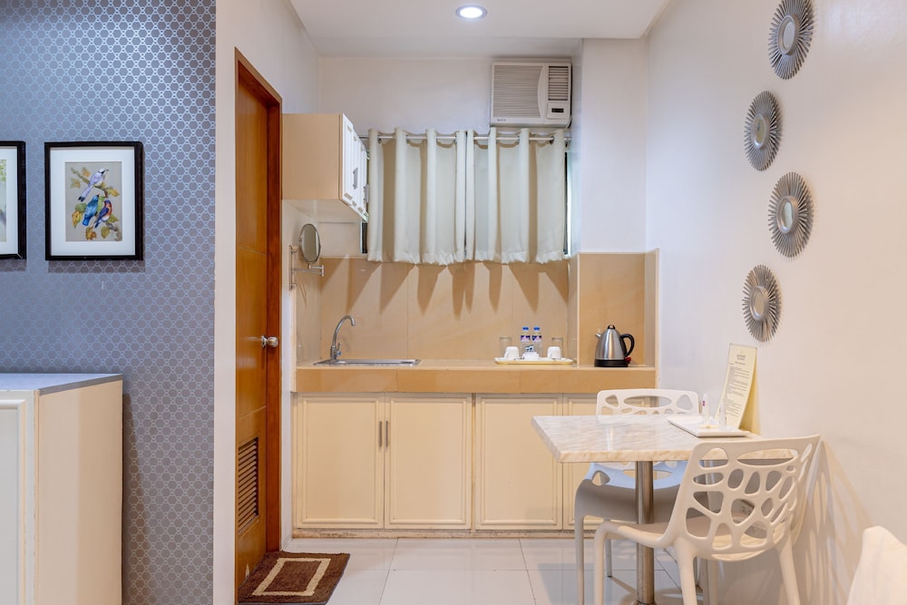 Baymont Suites And Residences 30/40