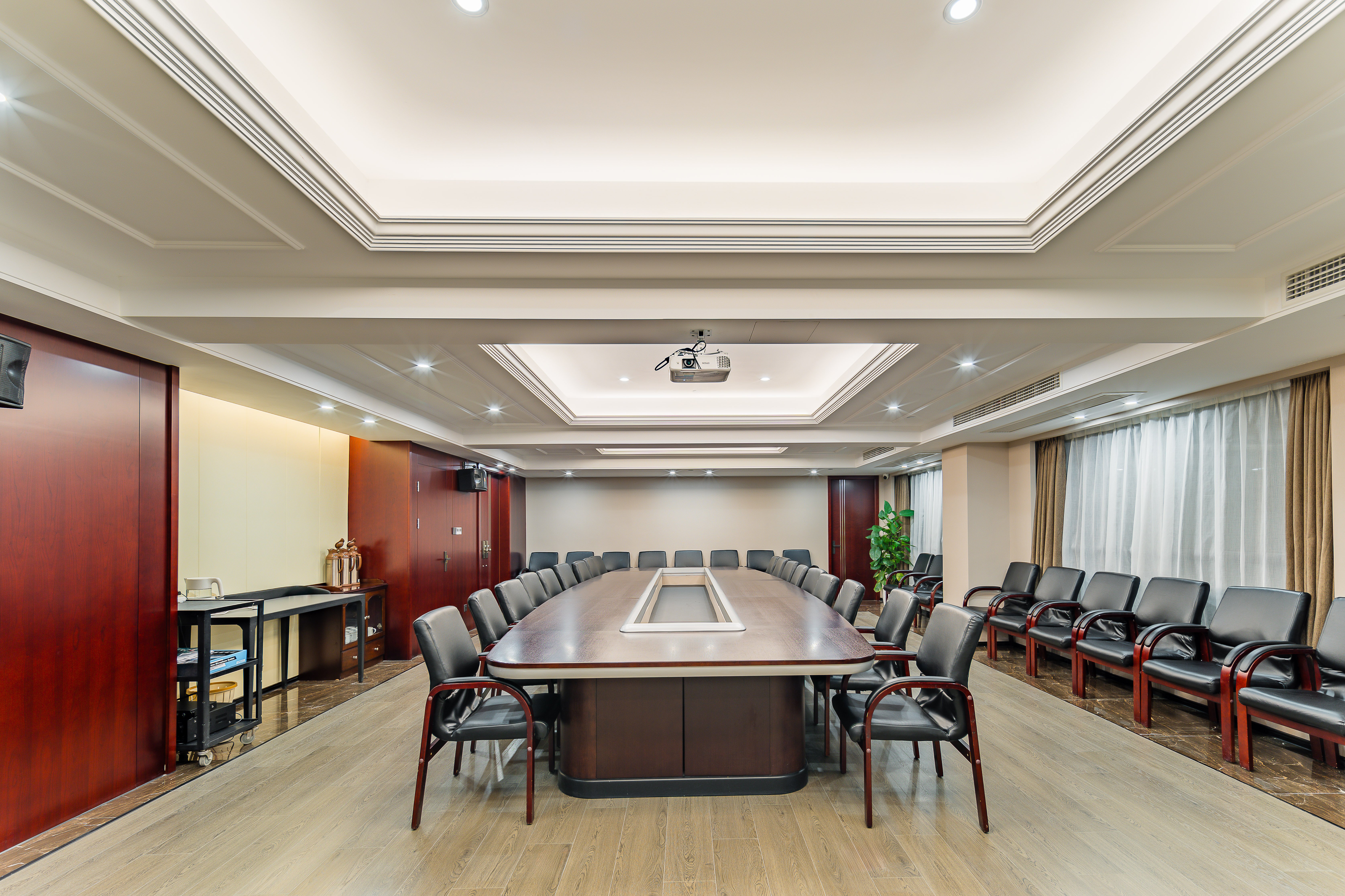 Holiday Inn Express Hangzhou Qianjiang CenturyCity 42/55