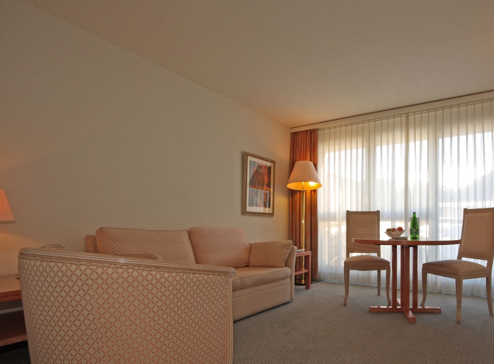Central Sporthotel Davos 51/73