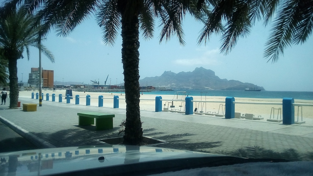 Chez Loutcha Residencial 44/50