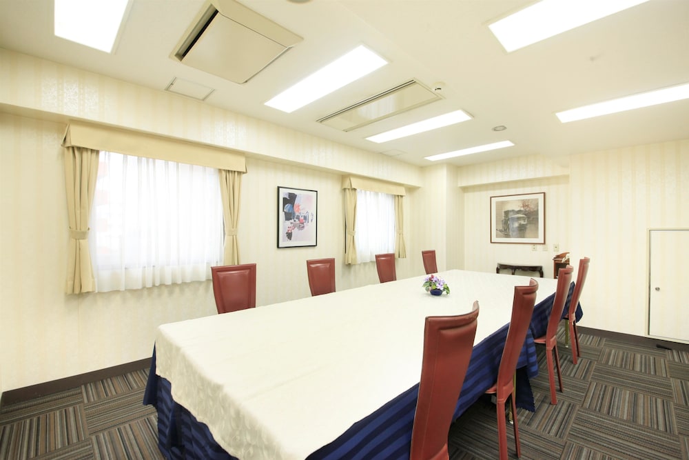Atsugi Urban Hotel 59/71
