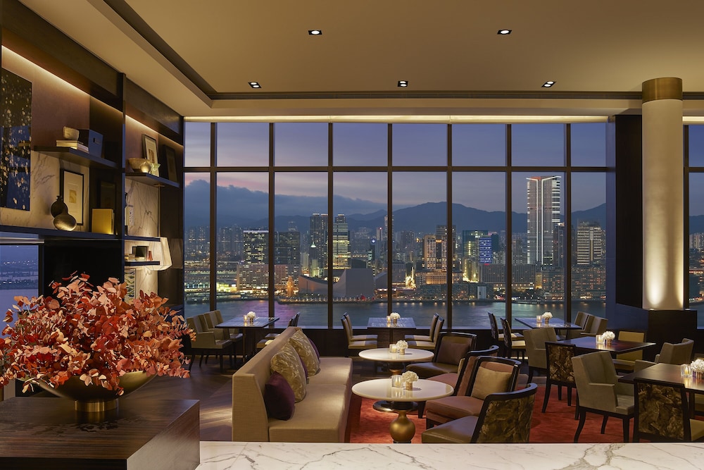 GRAND HYATT HONG KONG 58/69