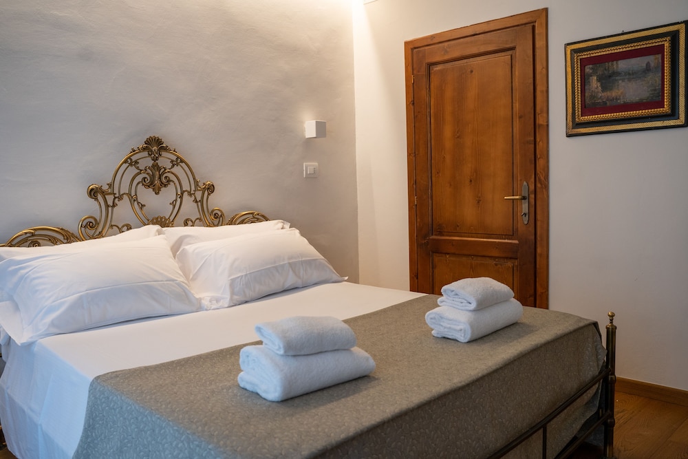 Residenza Degli Speziali 16/48