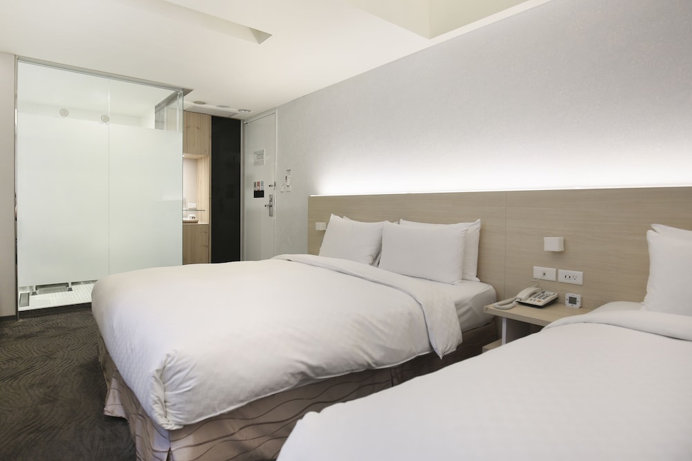 Dandy Hotel Daan Park Branch 10/66