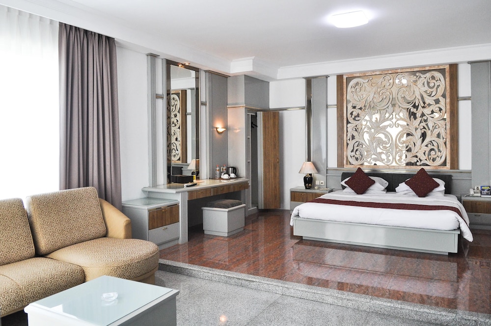 Hotel New Puri Garden Bandara Semarang 18/44