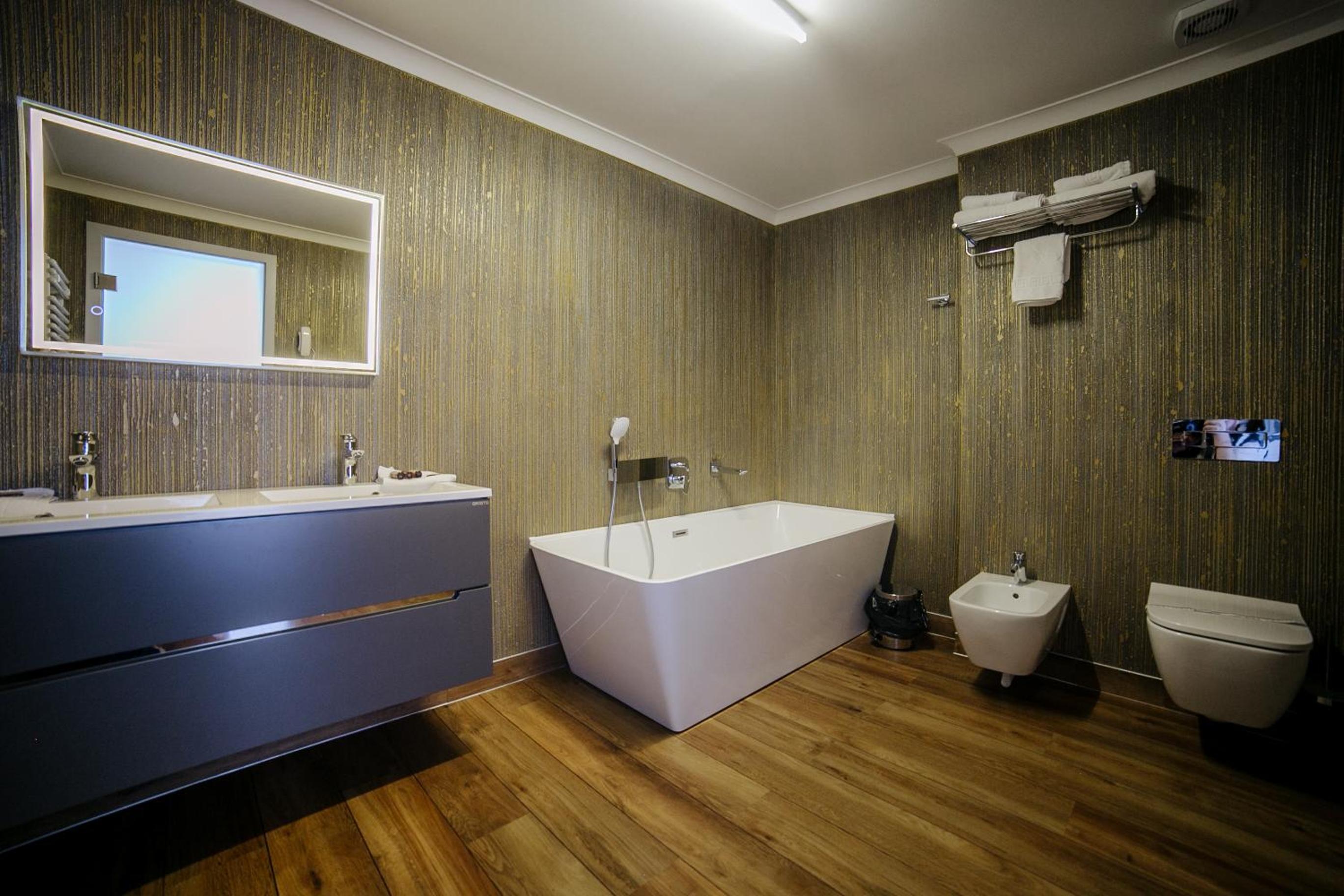 1 Bedroom, Deluxe, Apartment, ROYAL CLASSIC HOTEL 6/6
