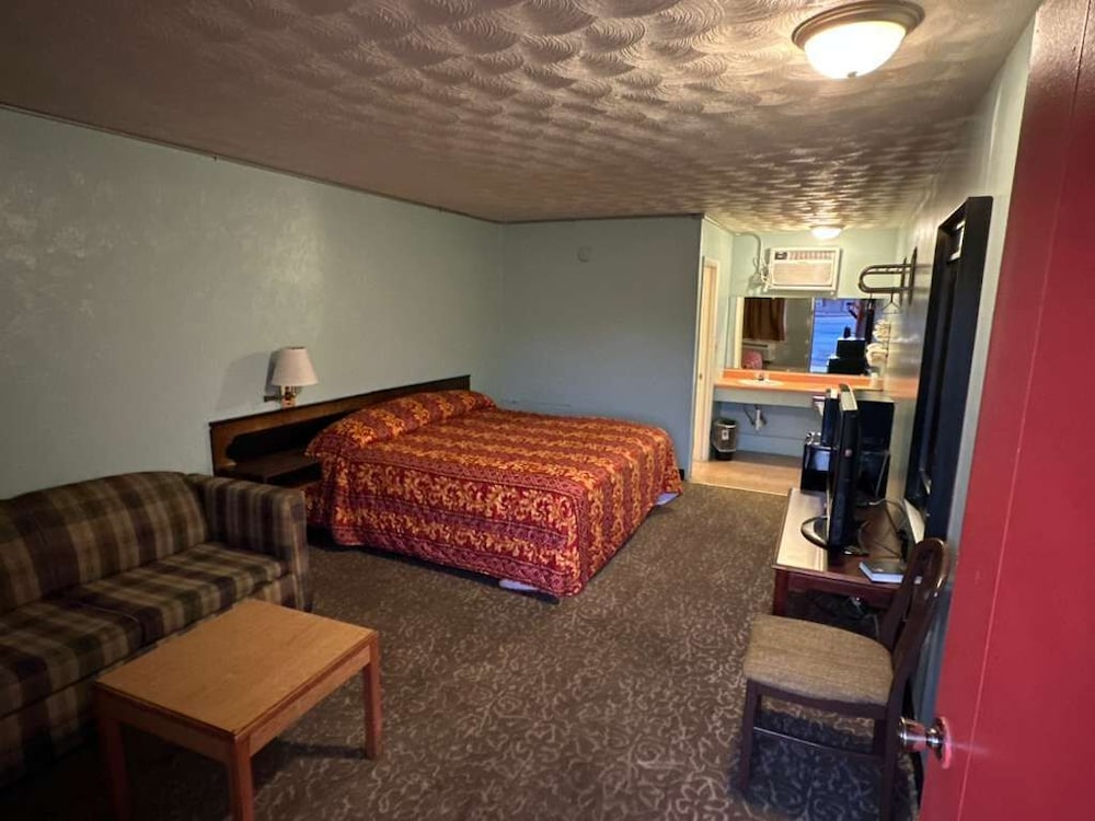 Gray Plaza Motel Benton Rend Lake I-57 29/39