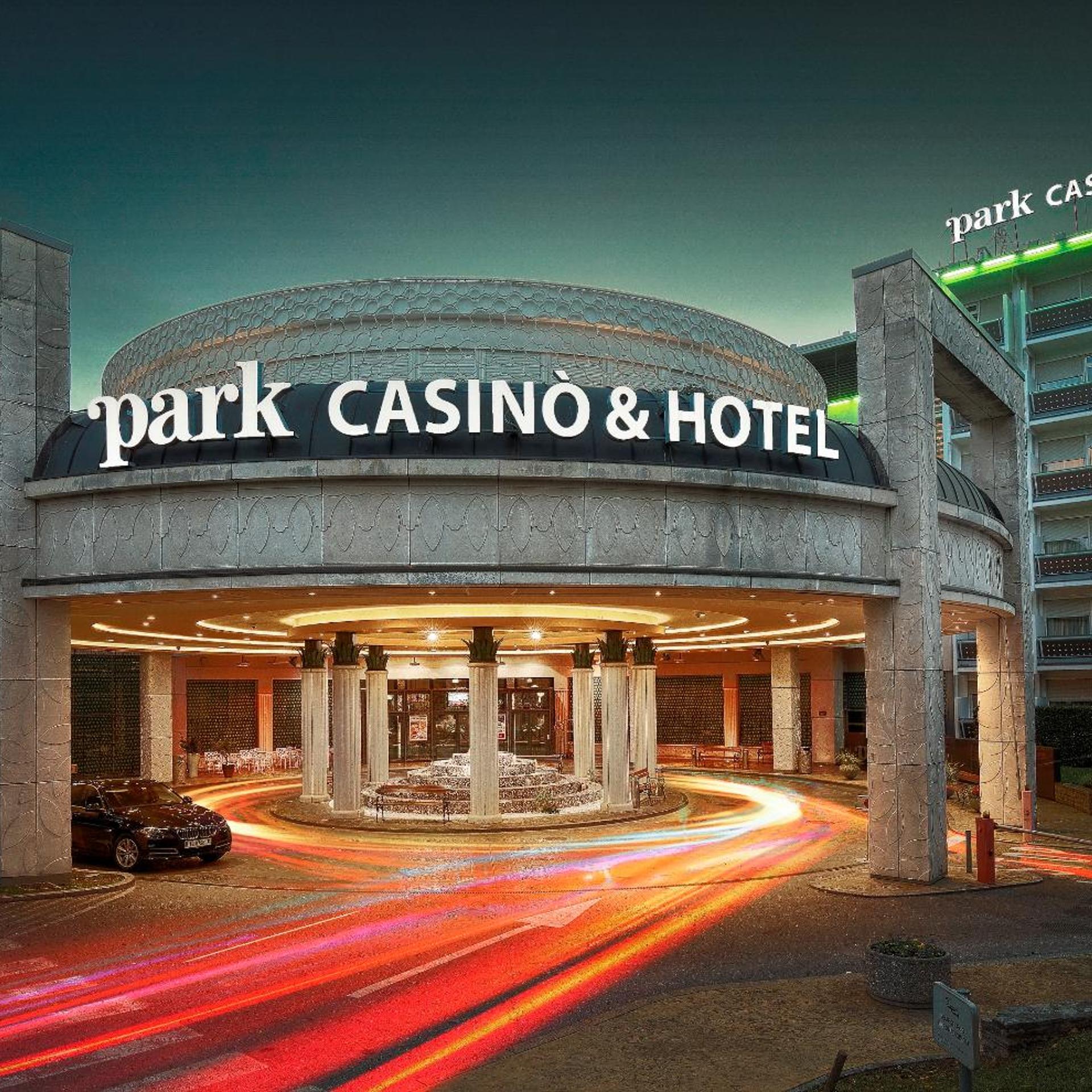 Park Casino and Hotel 4/51