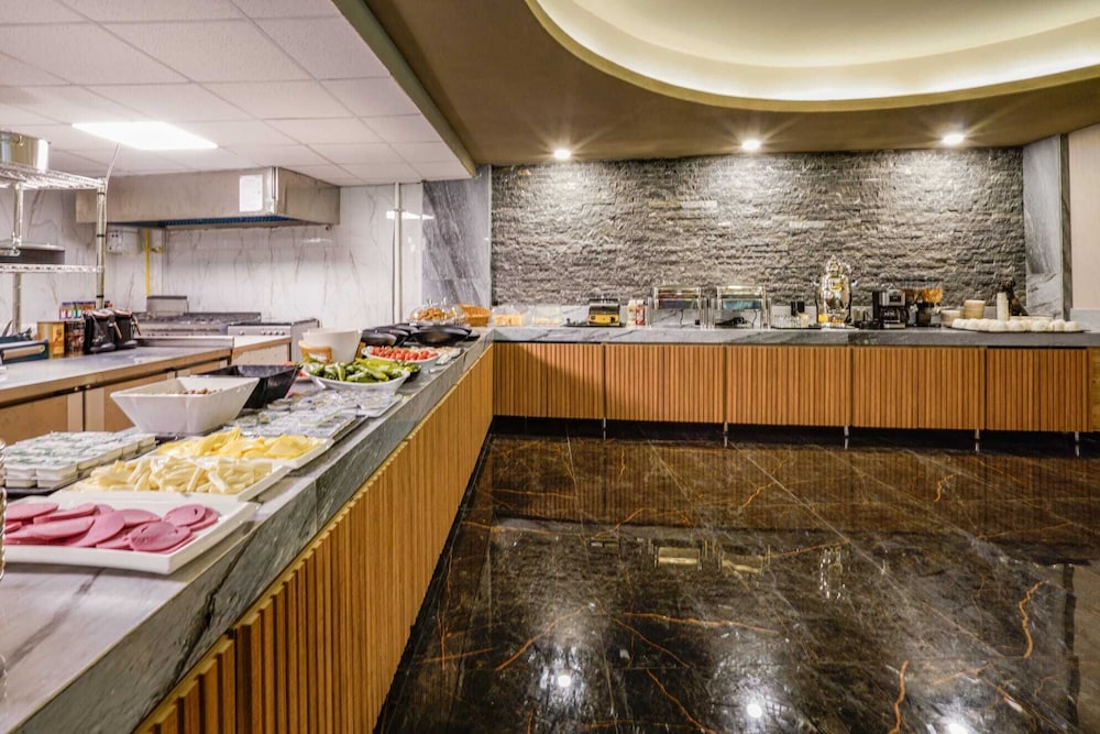 Lupo Libero Hotel 10/50