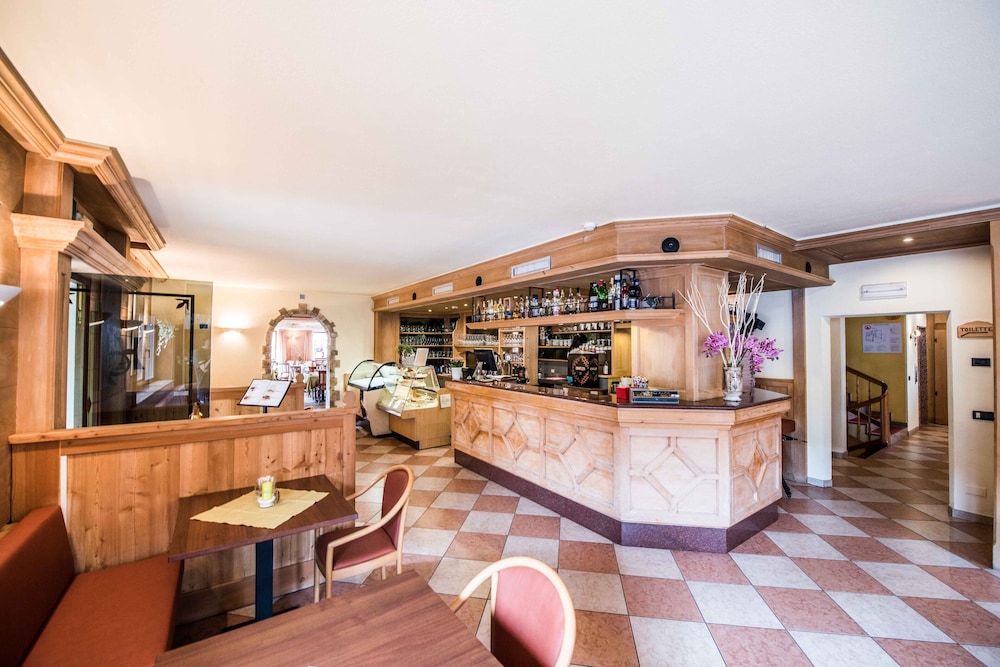 Angelica Hotel 13/64