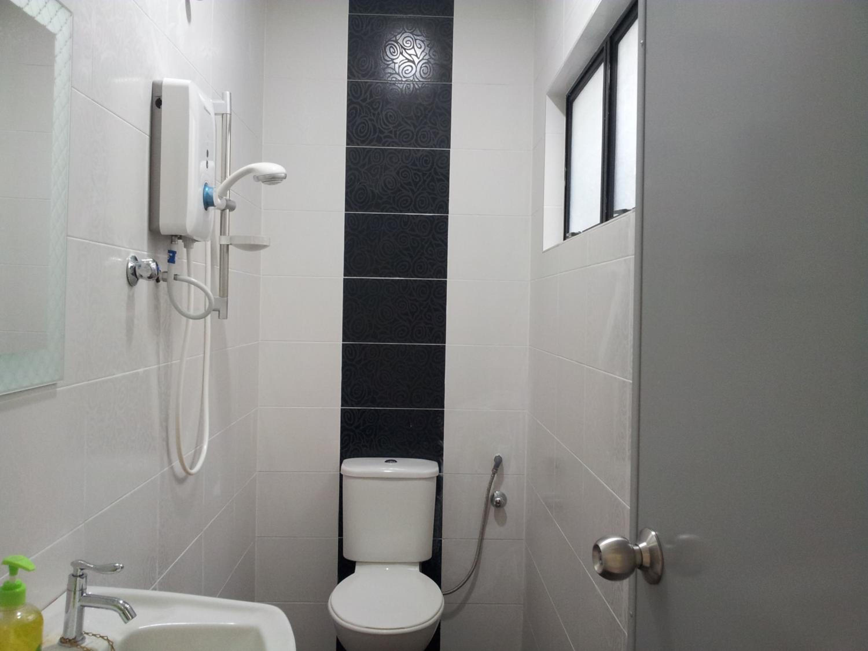 Sunshine Jonker Guesthouse 21/22