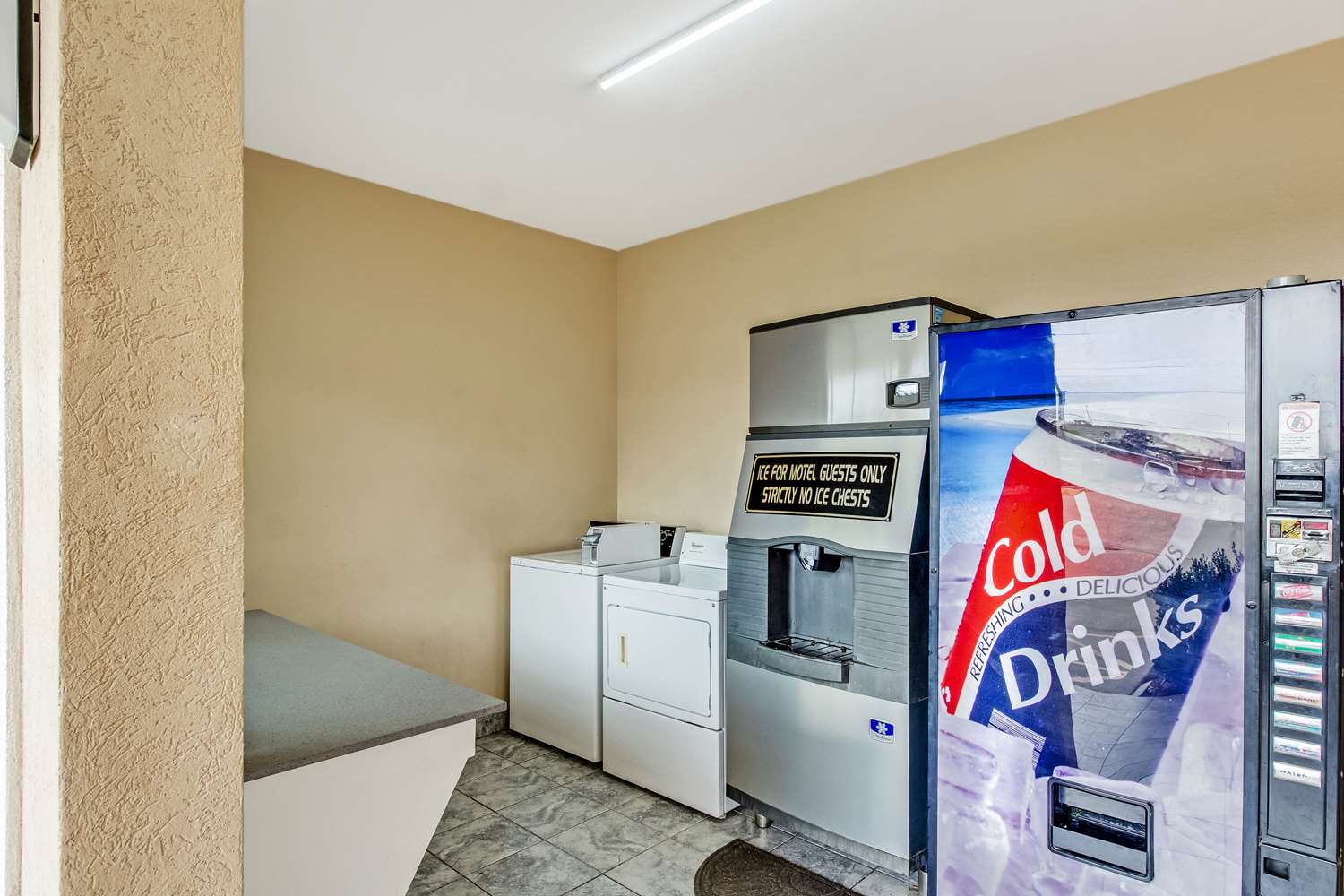 Americas Best Value Inn - Houston / Fm 529 15/28